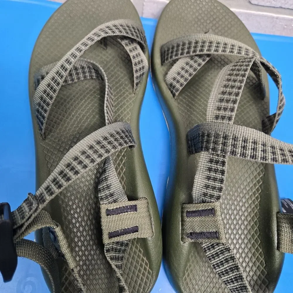 Chaco Womens size‎ 10 sandals Z/2 Classic Dark Green Strap Hiking